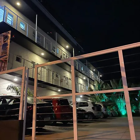 Loft 16 e 05 - Maranduba com piscina próximo a praia-3